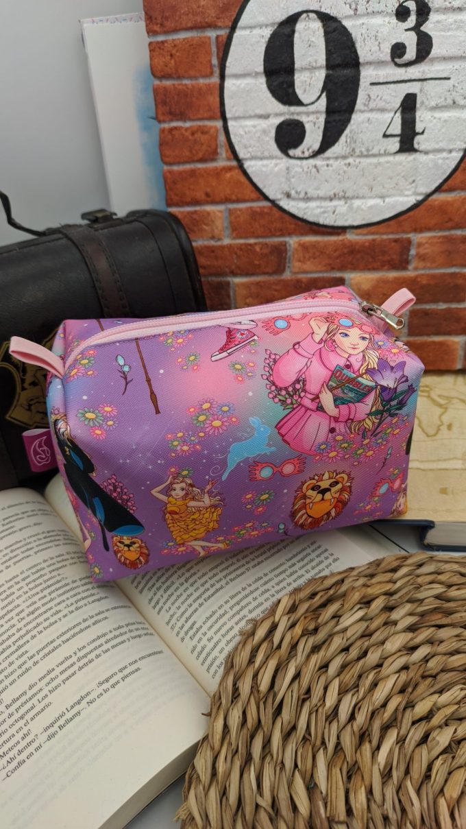 Neceser cuadrado impermeable Lovegood - Harry Potter